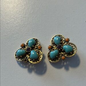 tourquoise, coral & garnet earring set in gold